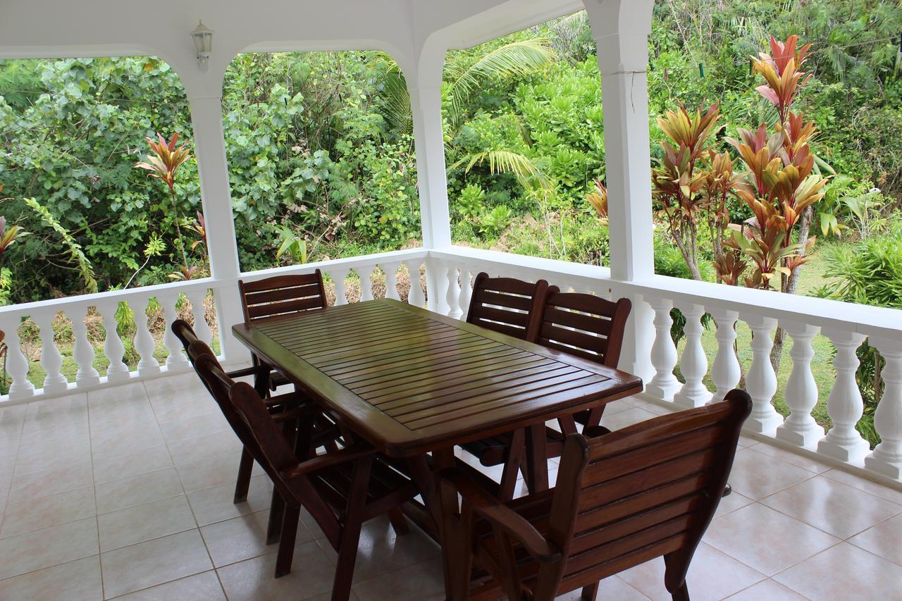 Le Chevalier Bay Guesthouse Anse Lazio Exterior foto